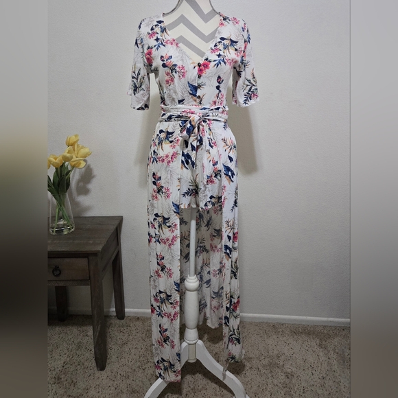 AMERICAN EAGLE OUTFITTERS Romper Dress In White With Blue Pink Florals Size 6 - Picture 2 of 16